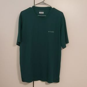 Forest green Omni Wick Columbia t-shirt
